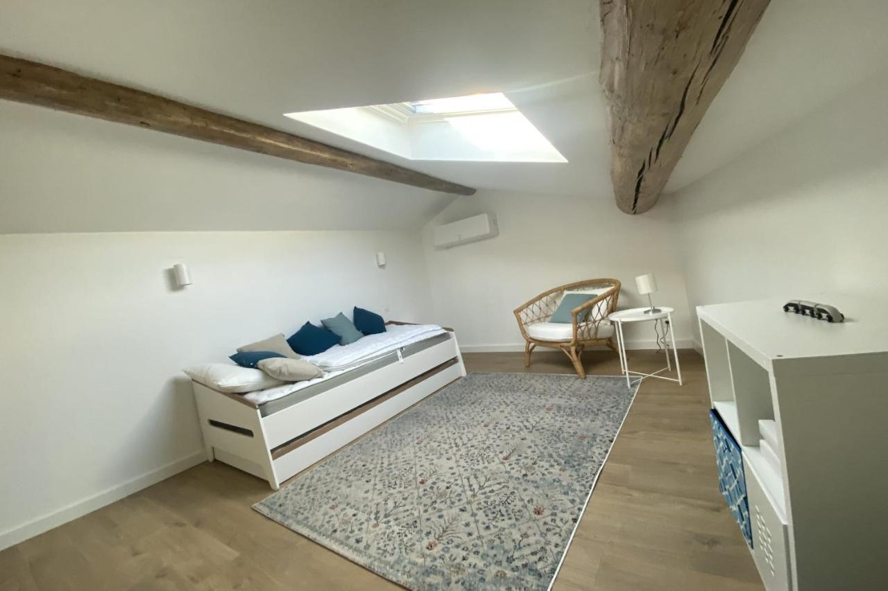 La Terra Nostra - Townhouse - Swimming Pool Villa นีมส์ ภายนอก รูปภาพ